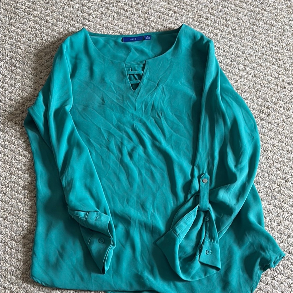 Apt. 9 Teal Blouse with Elegant Design